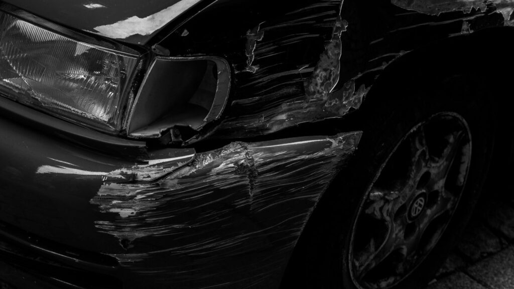 voiture accidentée carrosserie